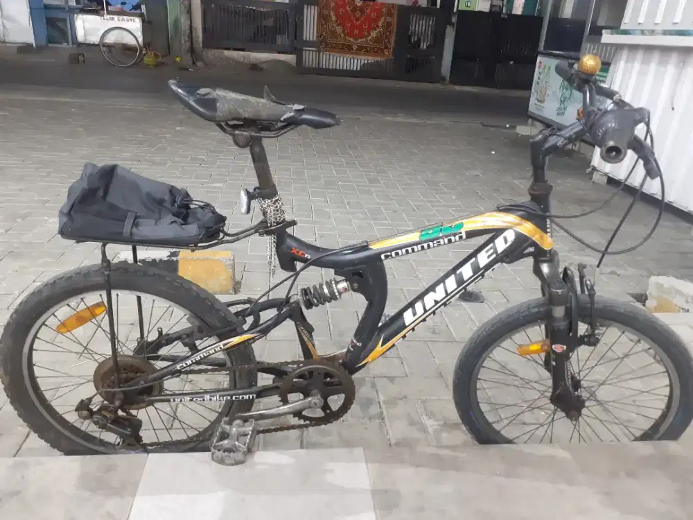 Sepeda Mtb size 20 rasa BMX united COMMAND