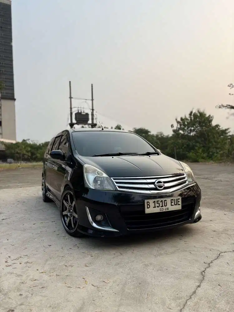 Nissan Grand livina 2013 Bensin