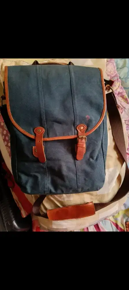 Dijual Tas Selempang muatan banyak siap pakai