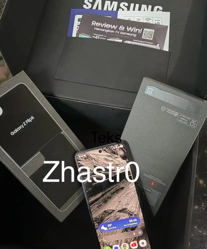 Samsung Galaxy Flip 8 12/256 Like New
