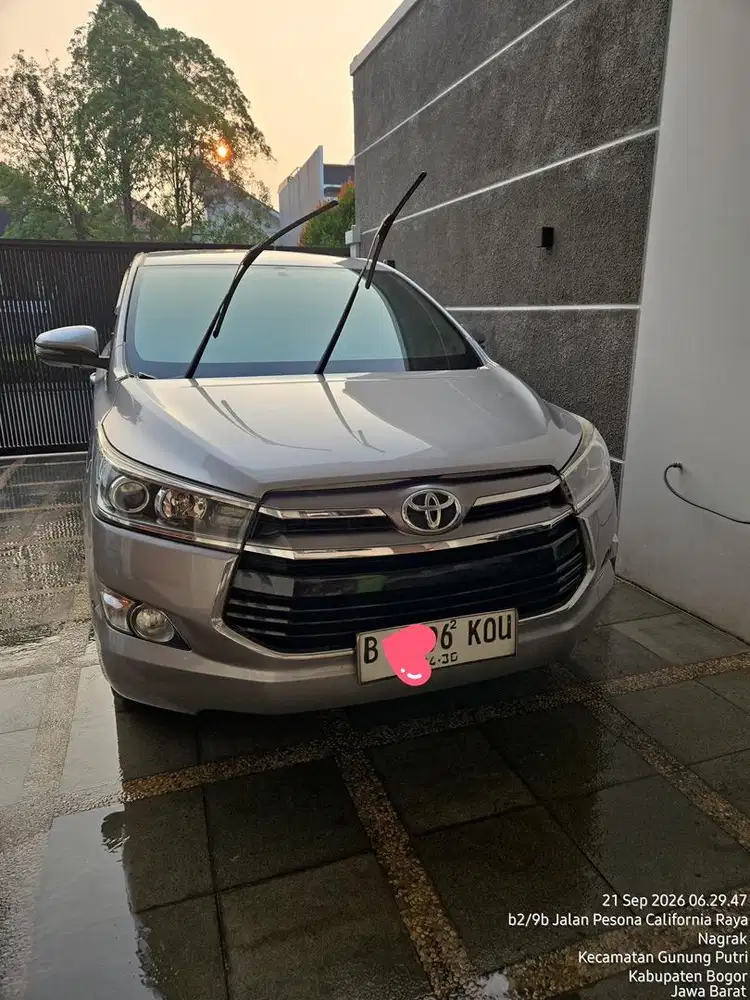 Toyota Kijang Innova 2.4 V Diesel AT 2020 Silver Pmk Pribadi