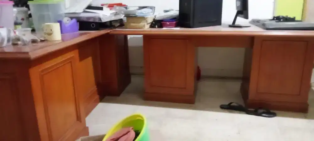 Dijual Cepat Meja Kantor 2 Unit