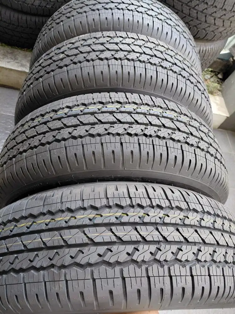 Ban Mobil Brigestone Dueler A/T 265/65 Ring 17