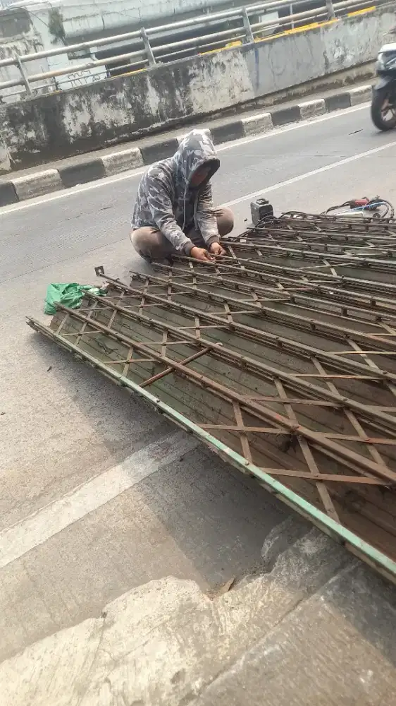 Tukang spesialis service rolling door folding gate murah