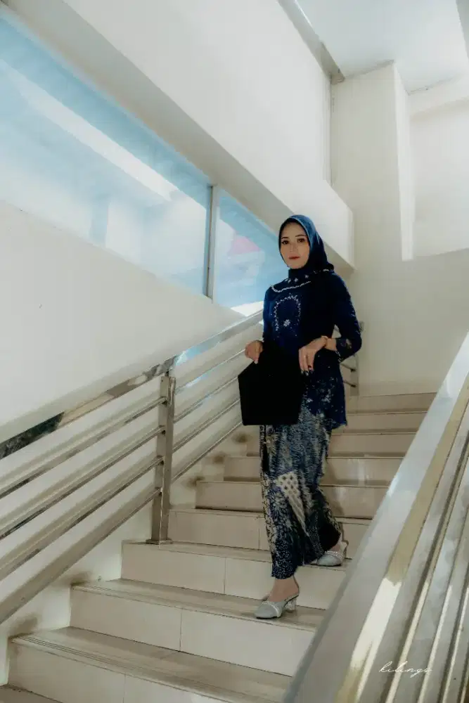 MENCARI PEKERJAAN