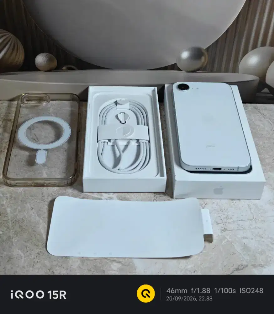 iphone 16E 128gb garansi ibox juli 2027