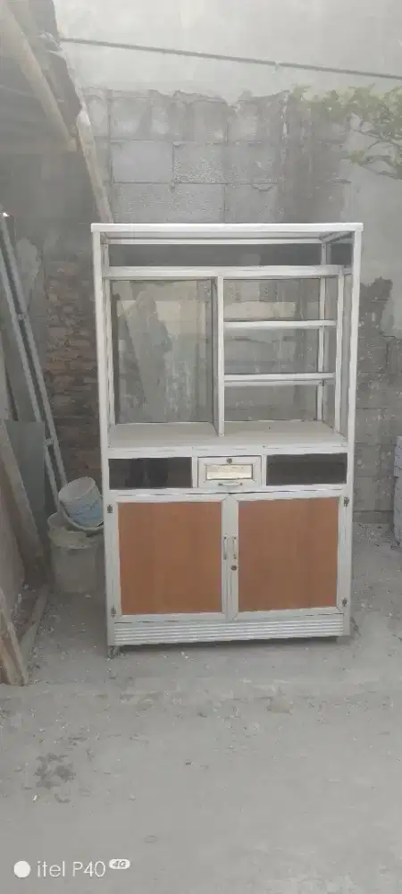 Etalase grobok jualan