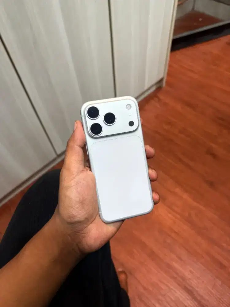 iPhone 17 pro 256gb iBox