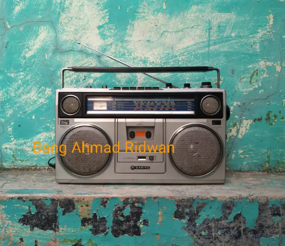 SANYO FM AM SW radio tape kaset pita antik jadul kuno klasik boombox