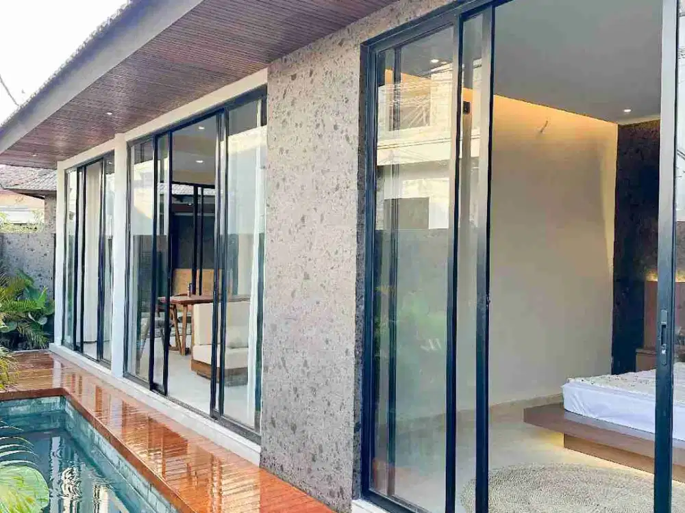 Jual Villa 1lt Furbished area Lokasi Jl Raya Canggu lingkungan Strstegis untuk Hunian / Investasi