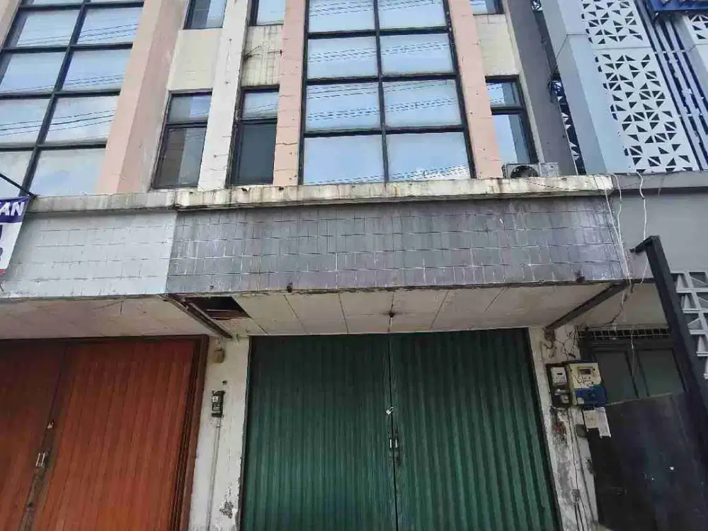 DISEWAKAN CEPAT RUKO 3 LANTAI LUAS 100 M2