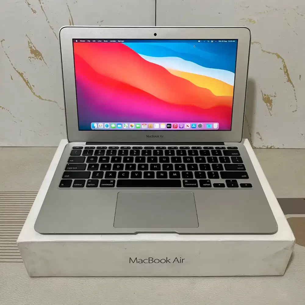 Macbook Air 11-inch Early 2014.