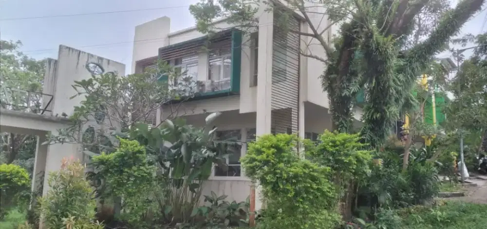 Dijual Ruko 2 lantai ex kantor developer