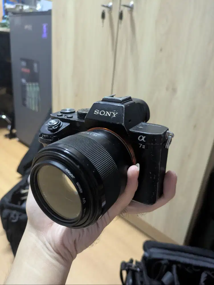 Sony A7 mark II a7m2 a7ii mirrorless dlsr & Lensa FE 50mm f1.8