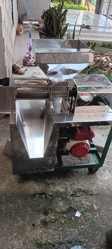 Dijual 1 paket Mesin Santan + Parut [MURAH]