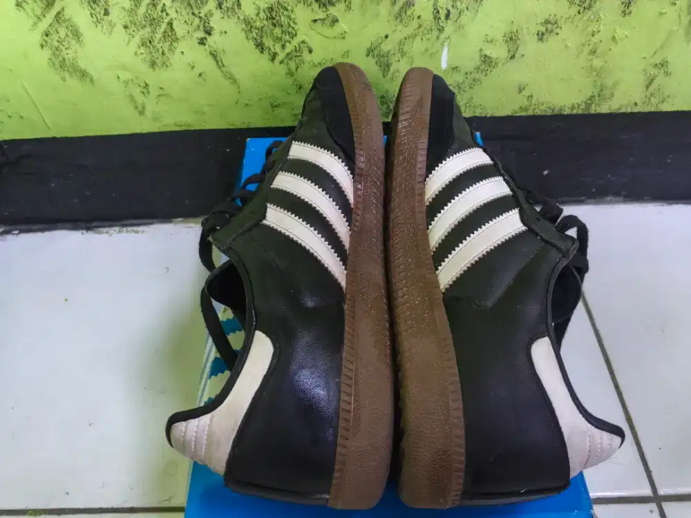 Adidas Samba OG black gum