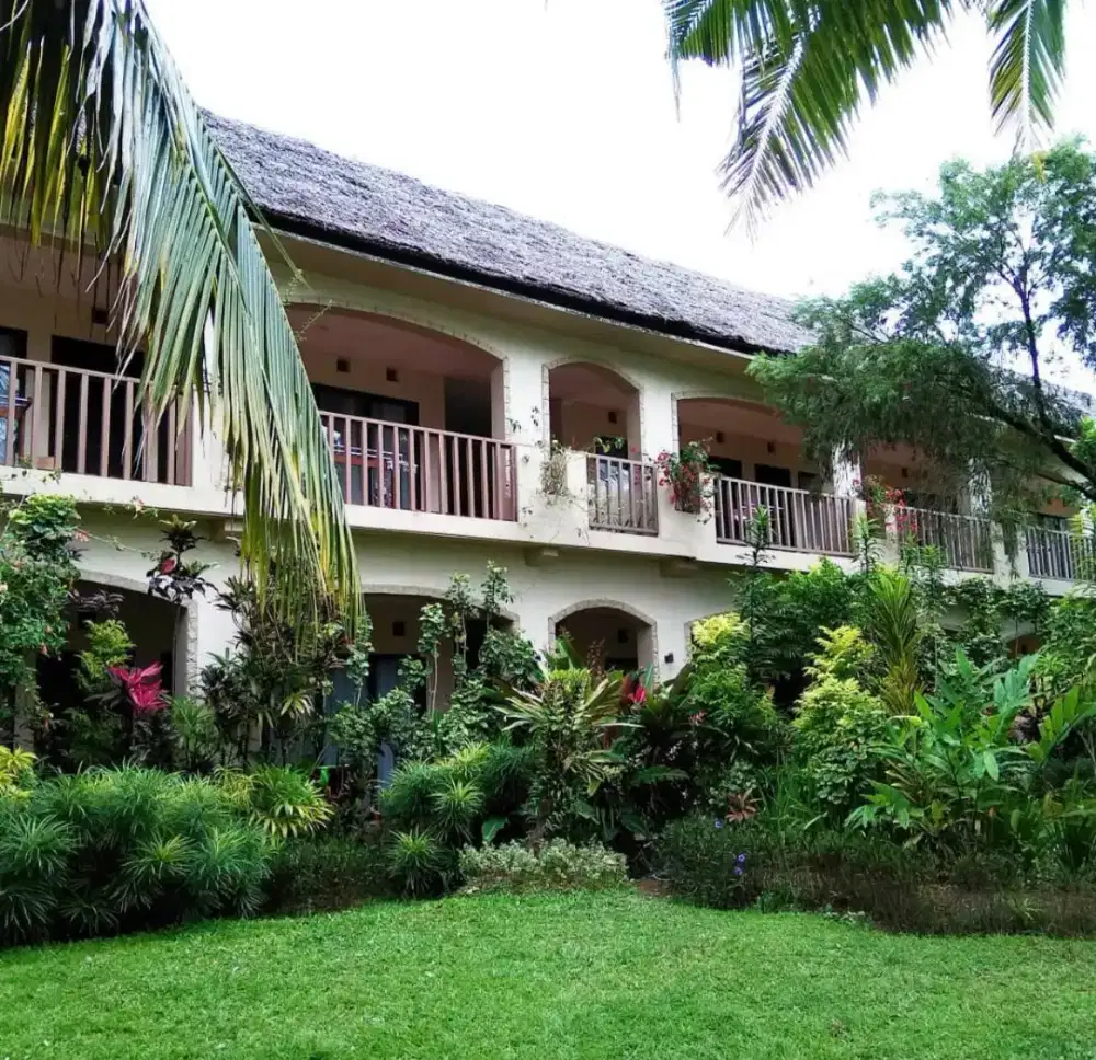 Bangunan ex hotel disewakan