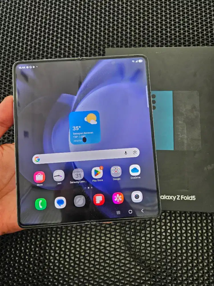 Samsung Z Fold 5 512gb Icy Blue Ex.SEIN (-bercak tidak ngaruh)