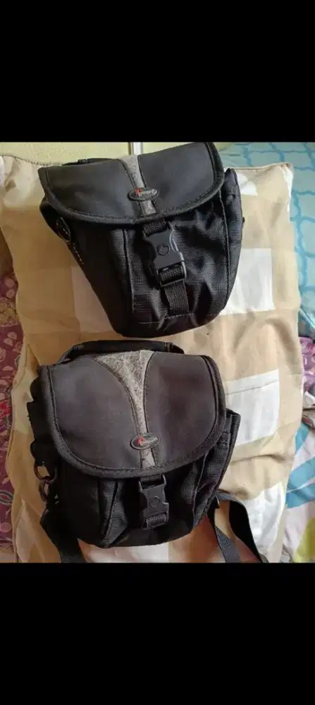 Dijual 2 pcs Tas Lensa Lowepro masih layak pakai