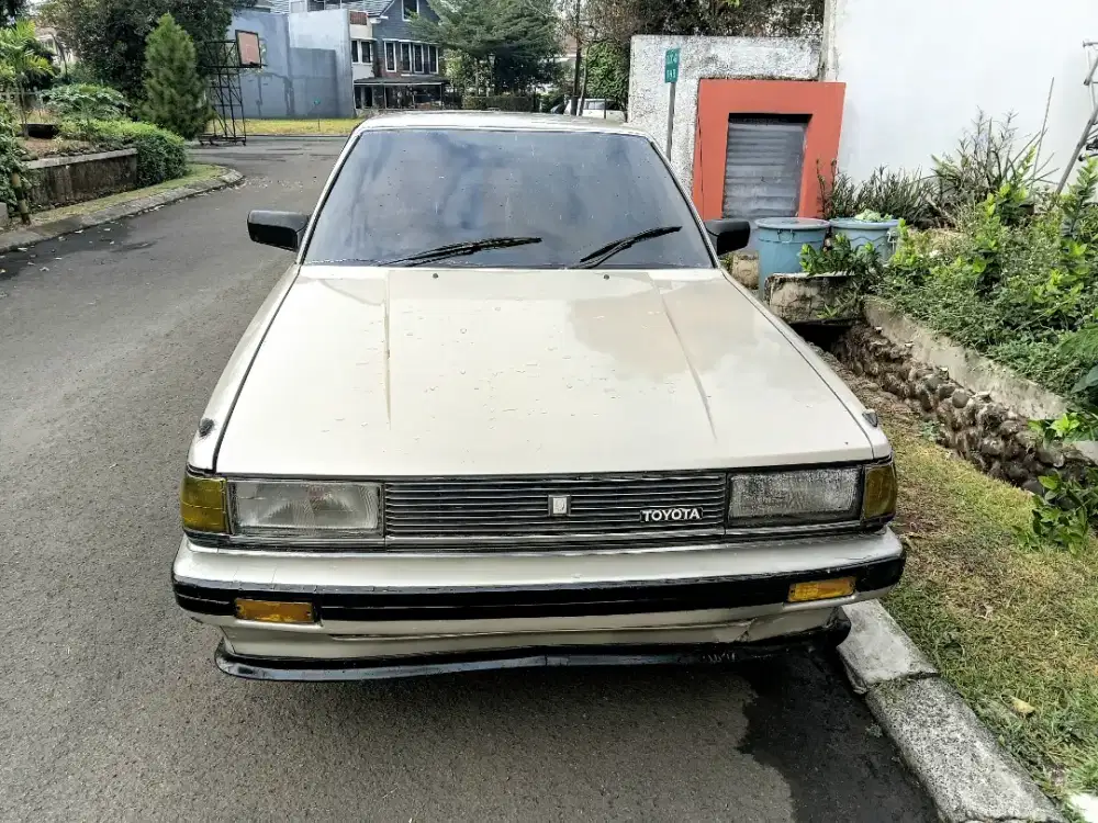 Mobil Toyota corolla cressida th 86 pajak baru bayar