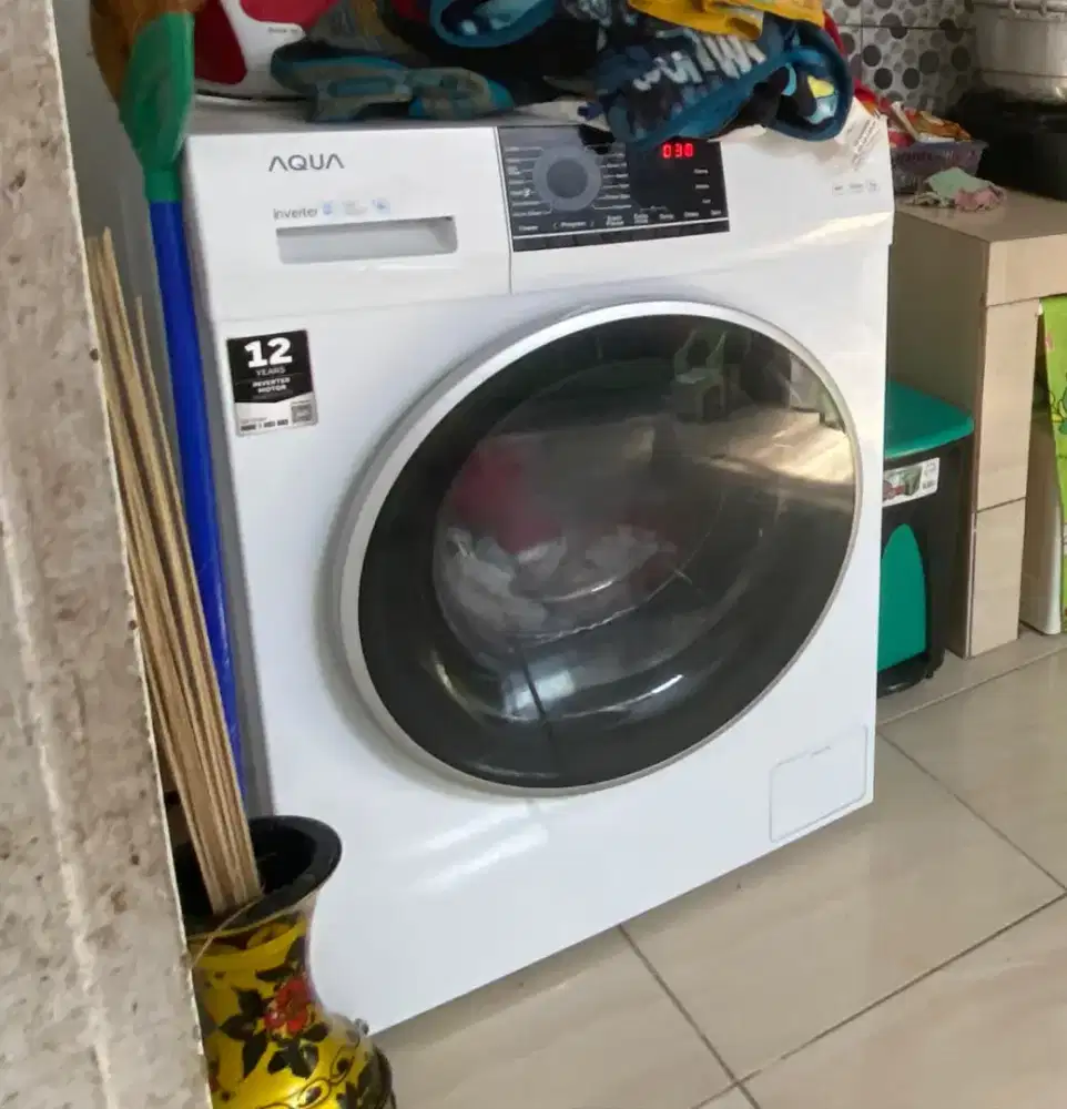 Mesin Cuci Front Loading AQUA 8,5kg fqw-850829qd bekas