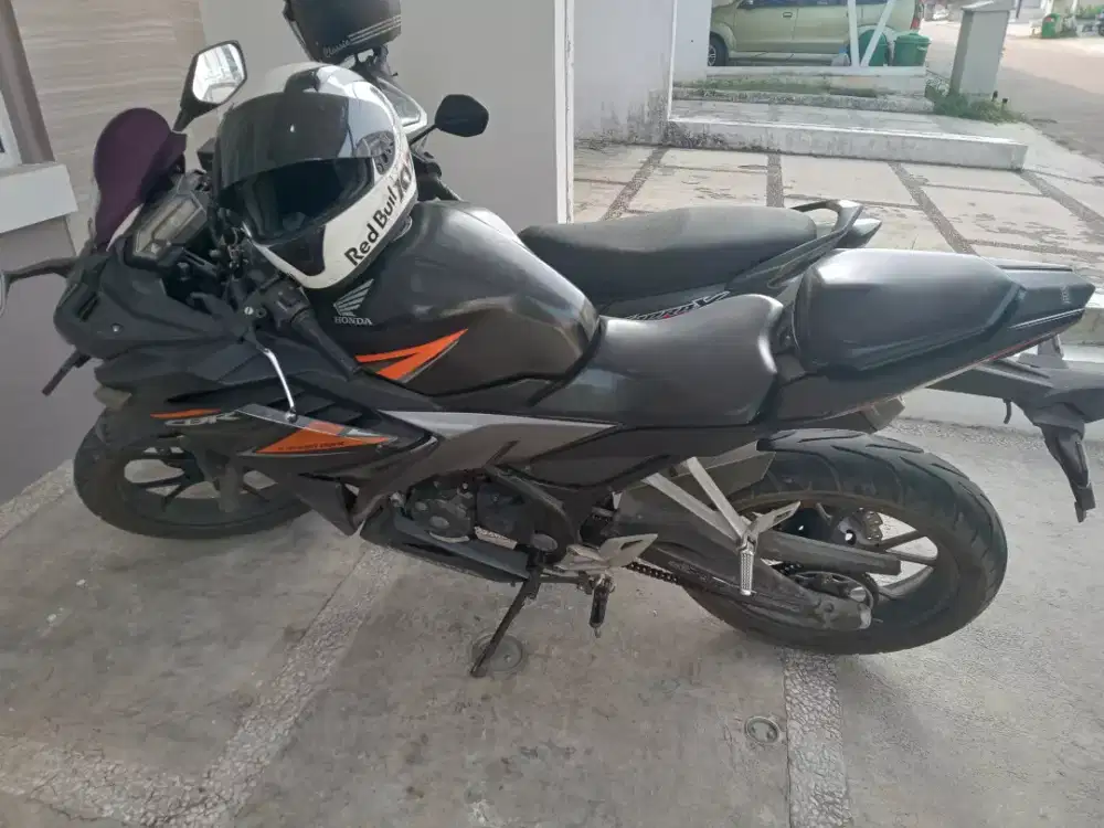 Honda CBR 150 tahun 2021