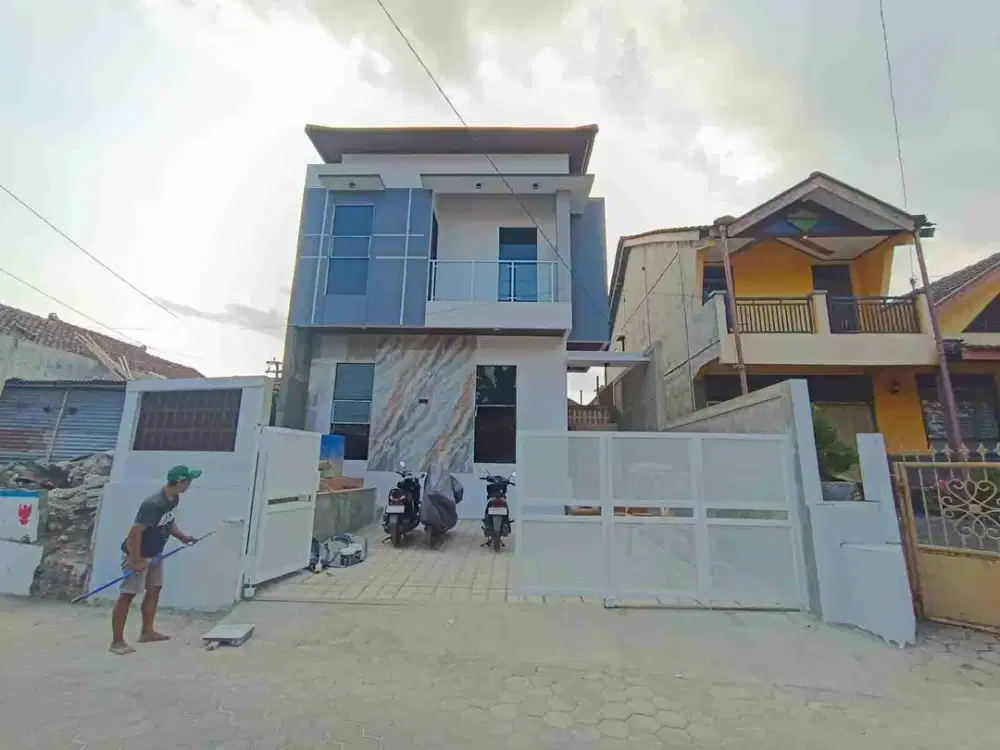 RUMAH MODERN MINIMALIS 2 LANTAI SEMI FURNISHED DEKAT SCH MALL & PEMDA SLEMAN