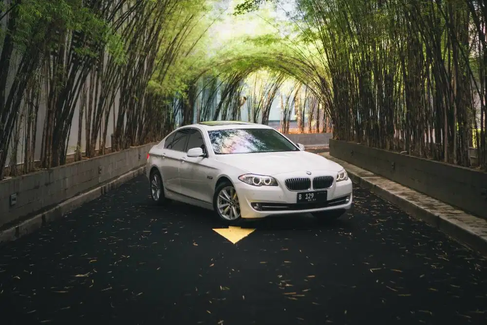 LowKM 520i f10 2012 BMW 2013 530i c200 camry accord teana putih