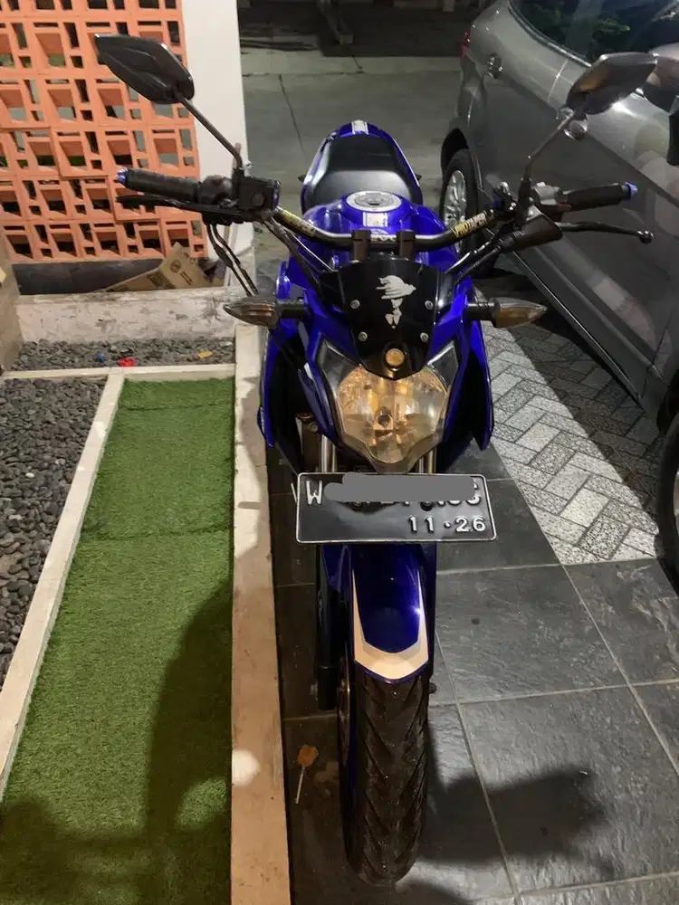 YAMAHA VIXION MOVISTAR 2016 KM RENDAH