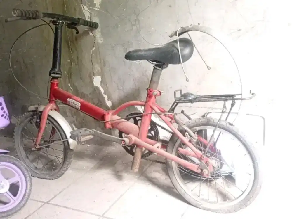 Sepeda lipat bekas