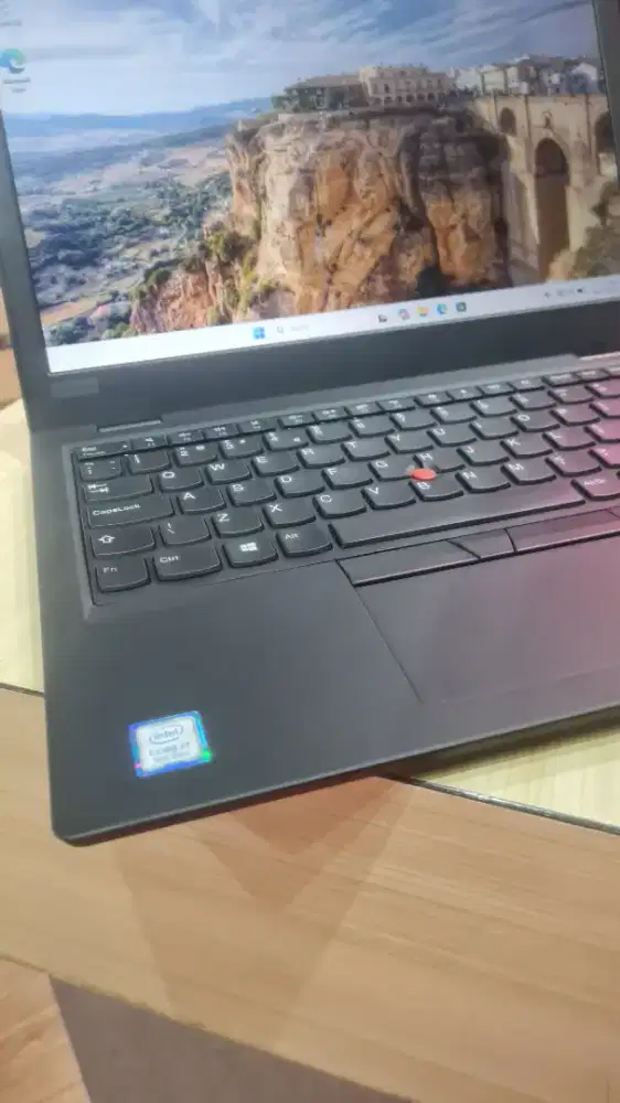 LENOVO THINKPAD CI7 GEN 8 RAM 8GB SSD 256GB WINDOWS 11 LED 13.3 inci