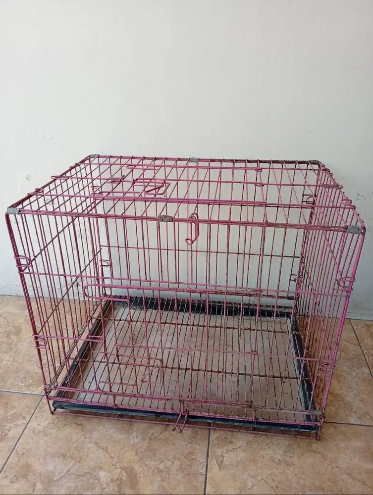Kandang hewan bekas