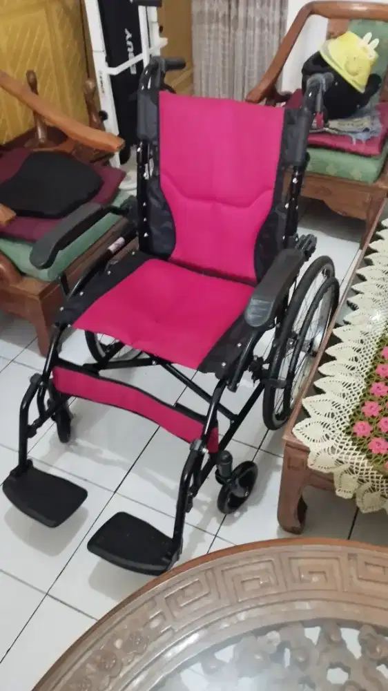 Kursi Roda Masih Mulus