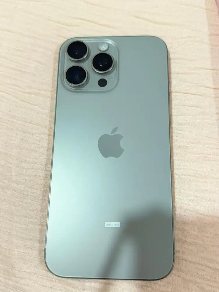 iPhone 16 Pro Max 256GB Resmi Fonel Mulus Lengkap Nota