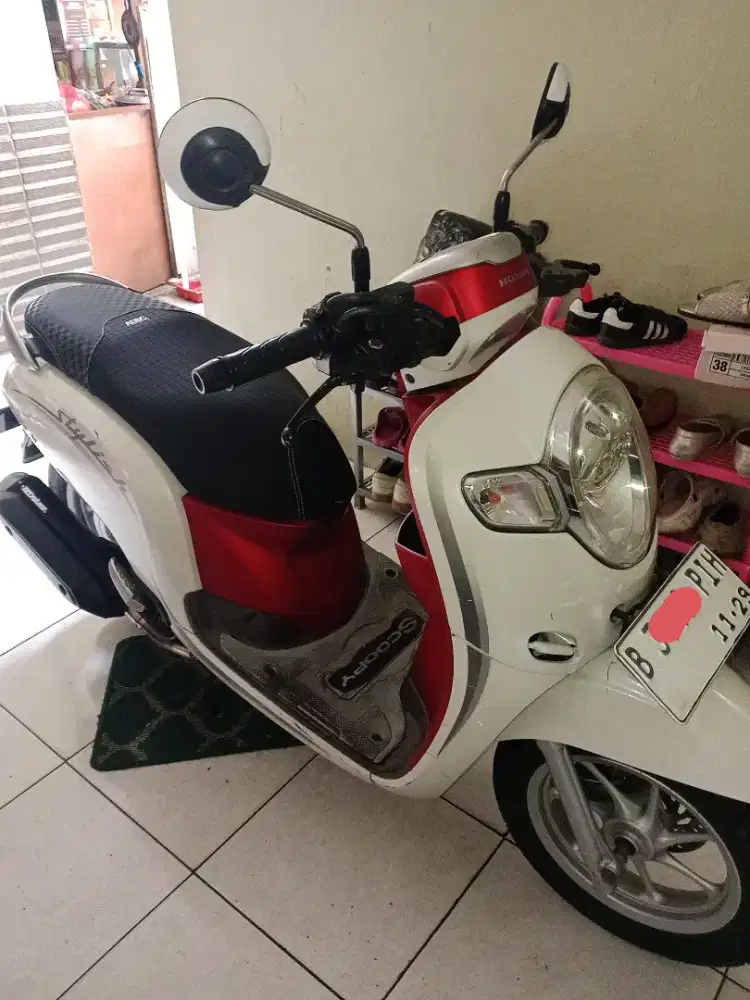 SCOOPY STYLISH TAHUN 2019 MULUSS MESIN CAKEP ALUS PAJAK IDUP