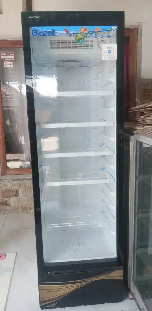 Dijual showcase bekas