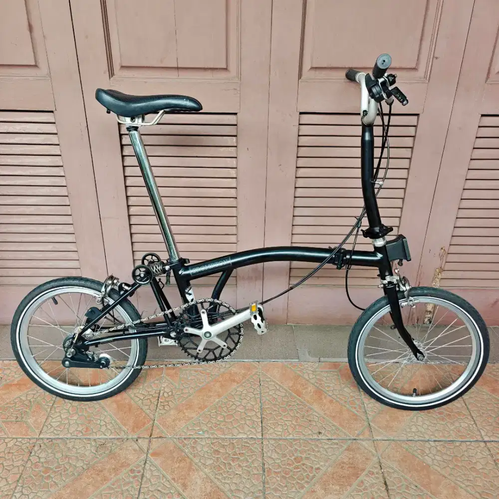 BEKAS MURAH BROMPTON 2016 HITAM