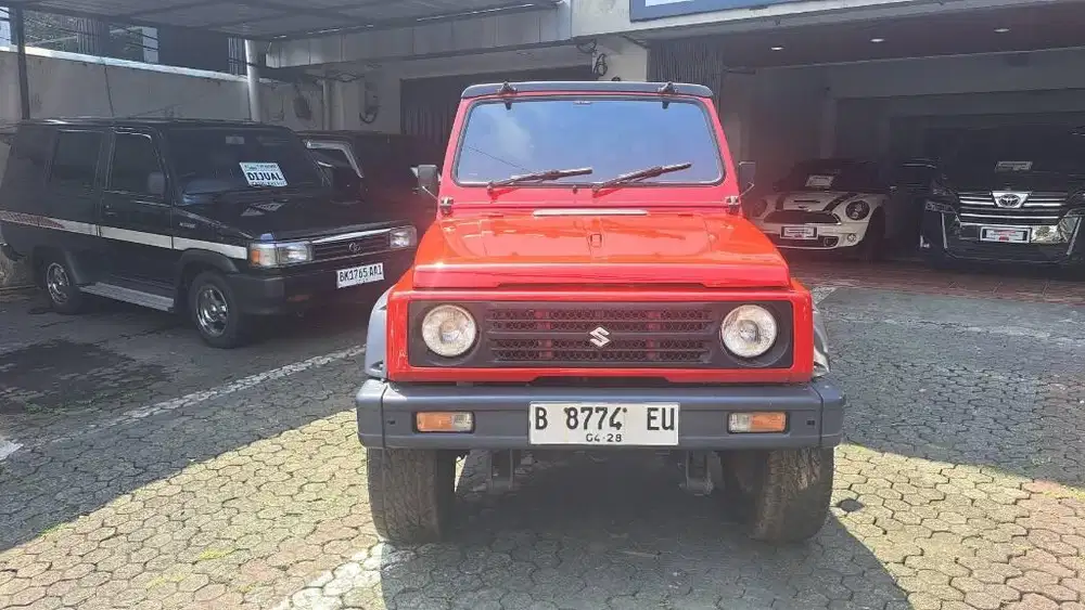 DIJUAL! JIMNY SIERA LJ Q CANVASTOP TAHUN 1984 MT