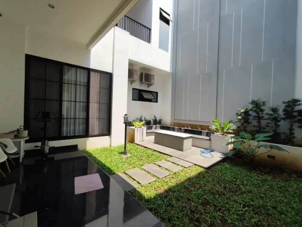 Dijual Rumah Villa Bukit Regency Pakuwon