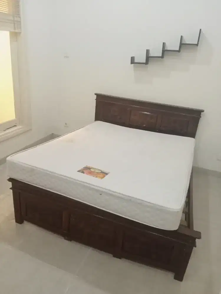 Spring Bed Romantico 160×200cm + Dipan Kayu