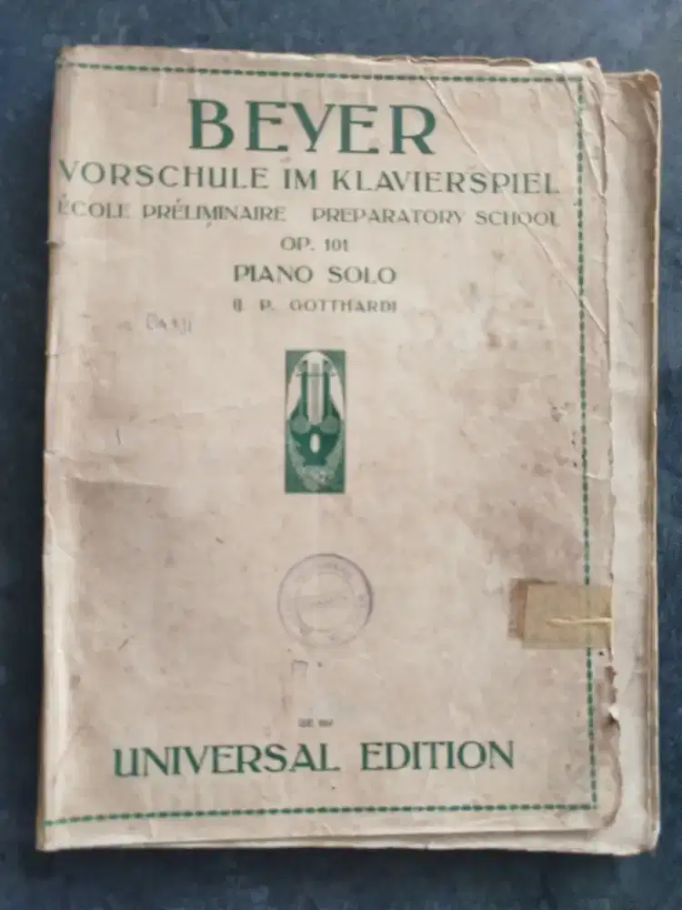 Buku piano Beyer