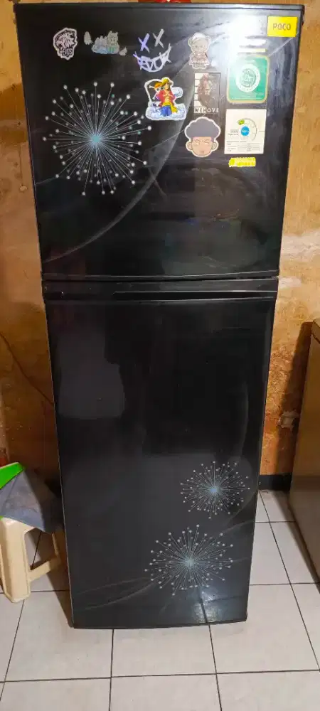 Kulkas sharp 2pintu model Sj317 256liter 100watt