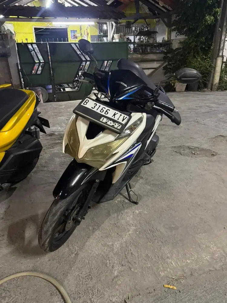 HONDA VARIO 125 KZR 2012 PAJAK HIDUP