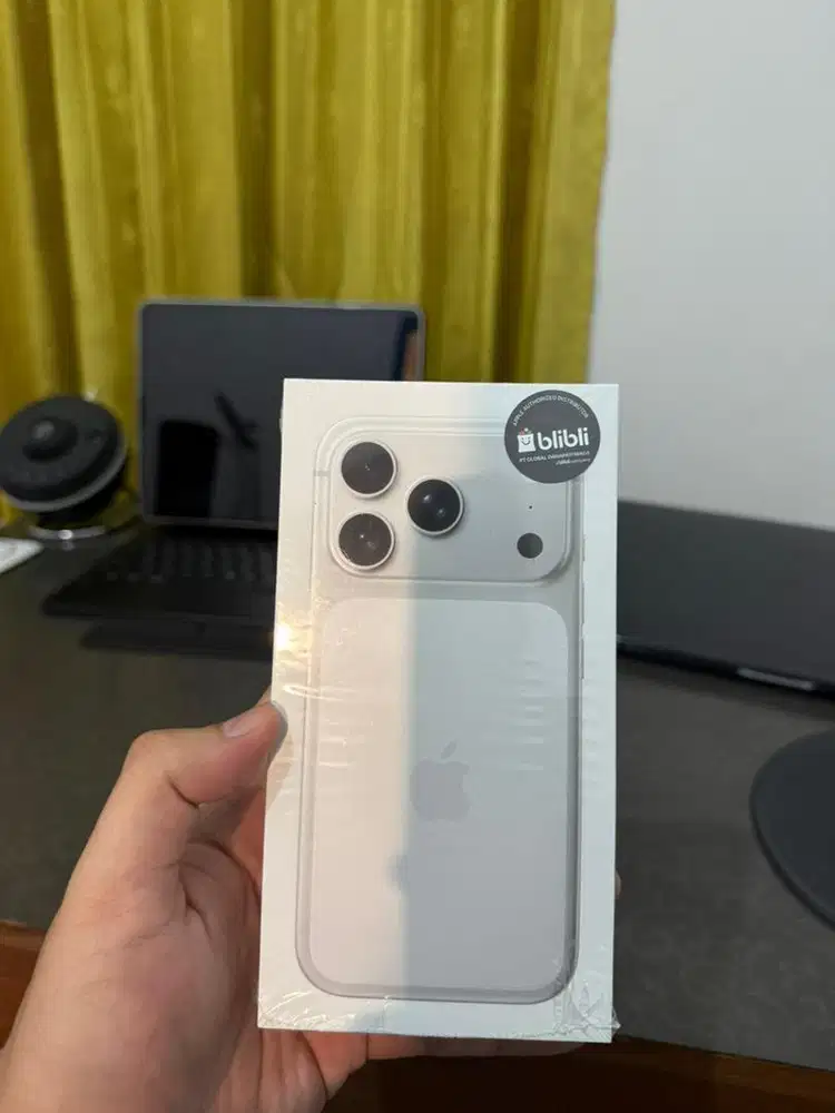 New Segel iPhone 17 pro Silver 256GB