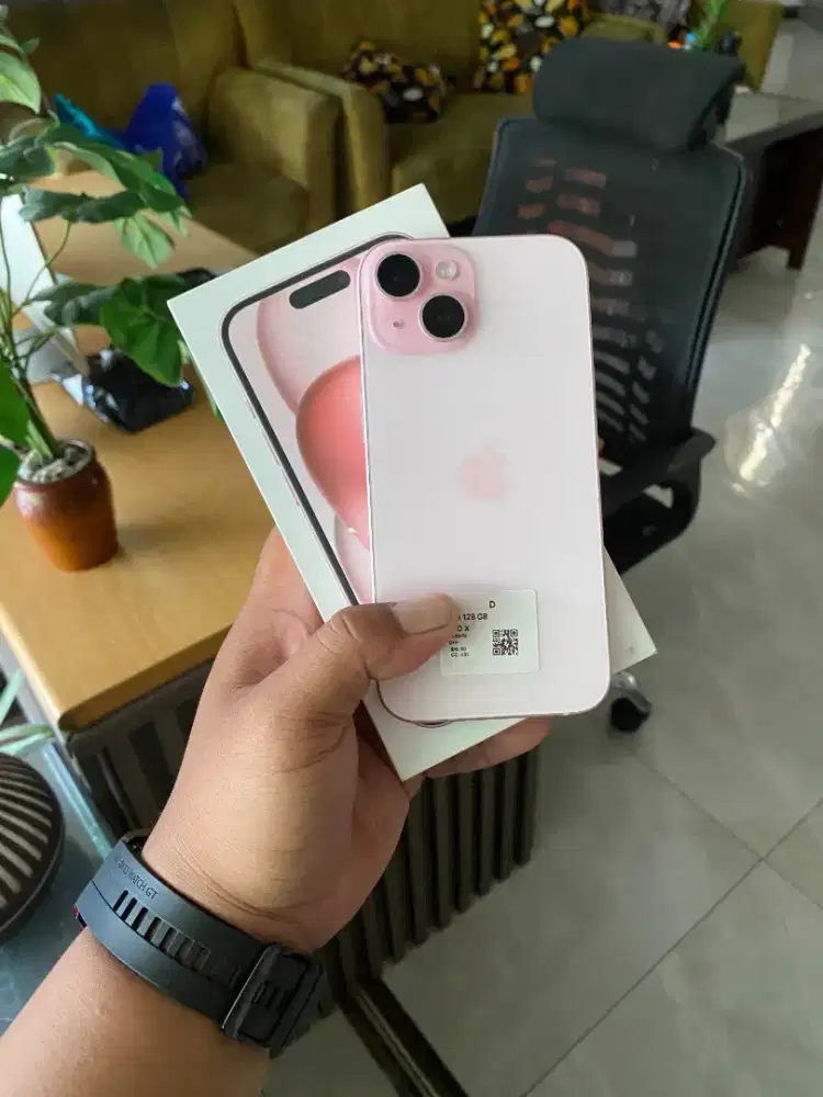 iPhone 15 128GB
