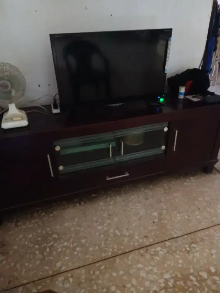 TV merk Polytron uk 32 LED