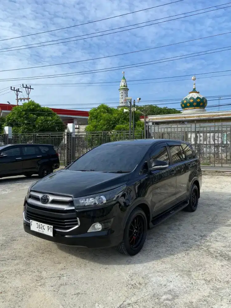 Toyota innova v manual diesel 2017