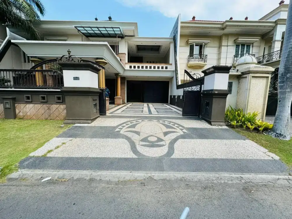 Dijual Rumah Villa Regency