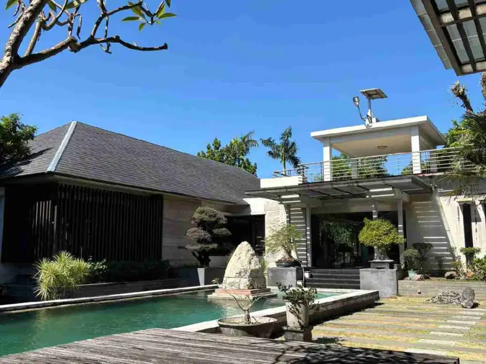 Dijual Rumah Villa Bukit Permai
Rumah Super Mewah Artistik style Resort di Surabaya Barat
