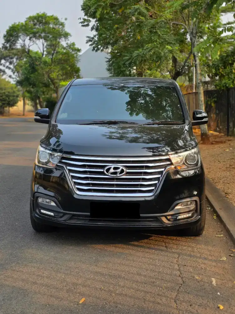 Hyundai H1 Royale 2.5 CRDI A/T 2018